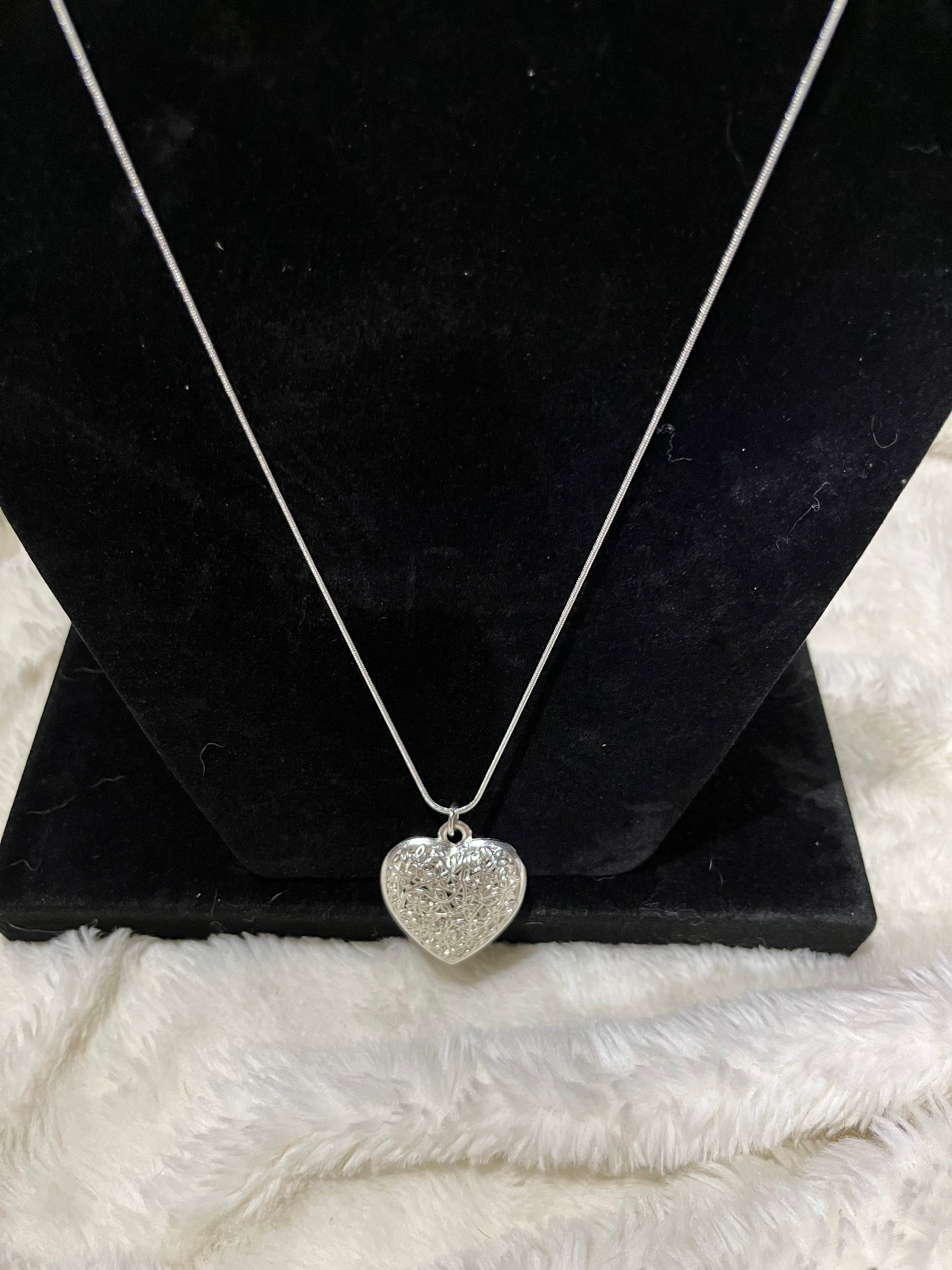 Vintage/Romantic Inspired Sterling Silver .925 Filigree Heart Pendant Necklace | Custom Chain & Length