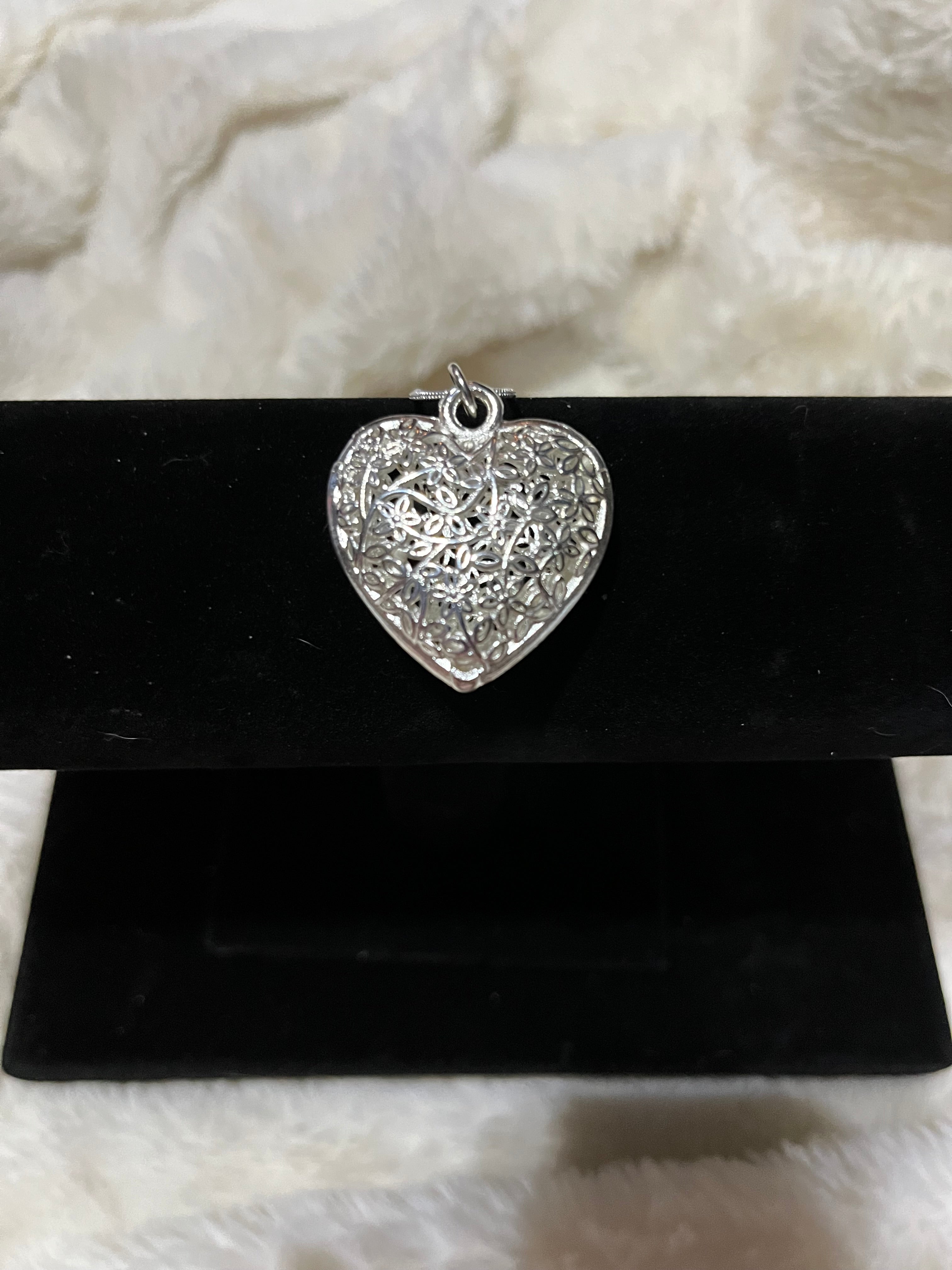 Vintage/Romantic Inspired Sterling Silver .925 Filigree Heart Pendant Necklace | Custom Chain & Length
